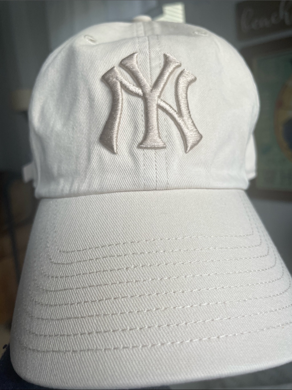 '47 Brand Cream Baseball Cap With Black Trim And Raised Logo
